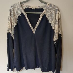 Women's Navy And Cream Top Miss Me Xl